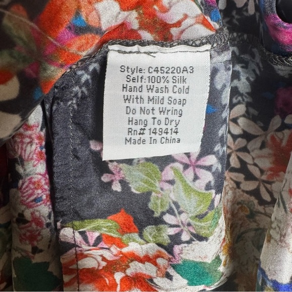 Johnny Was Shae Printed Silk Kimono Floral Mixed Print Purple Black Size Small - Picture 8 of 16